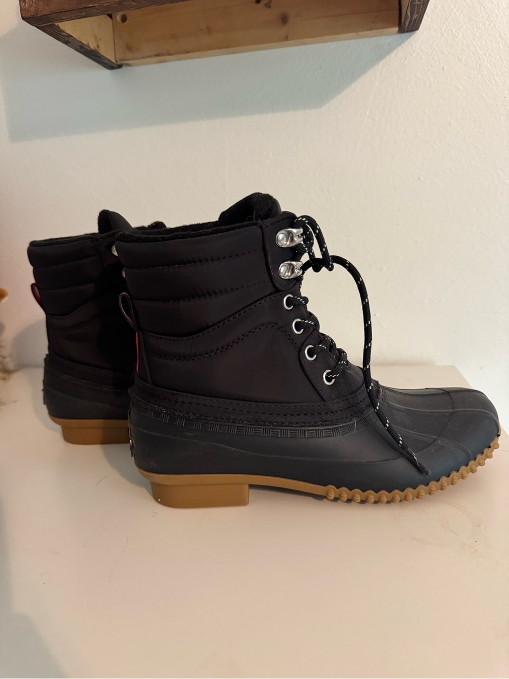 Tommy Hilfiger Black Lace-Up Winter Duck Boots with Gum Sole